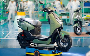 Honda ra mắt xe máy điện mới, đẹp sang xịn mà giá chỉ 1 nửa Vision- Ảnh 7.